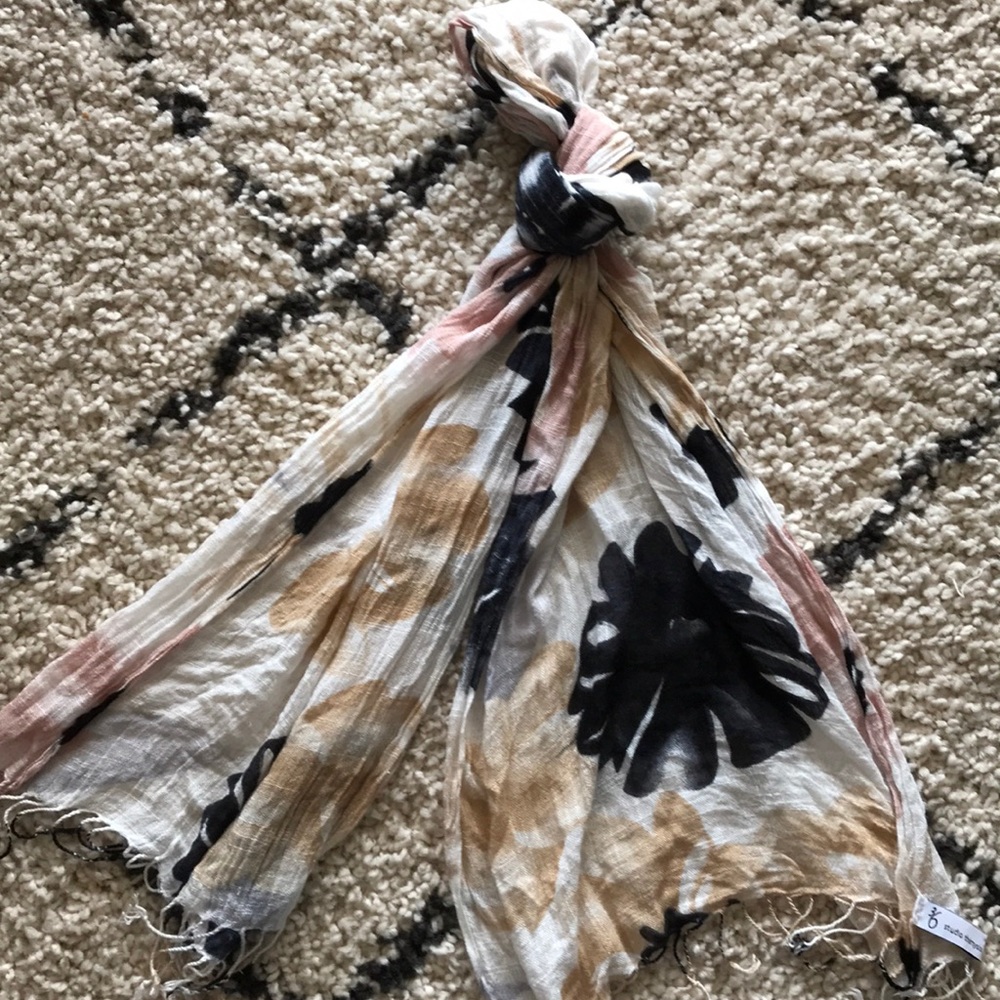 Patterned Scarf